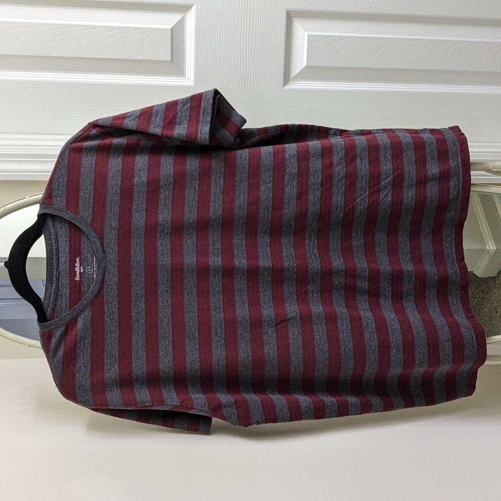 Red/Gray Stripes Men's T-shirt